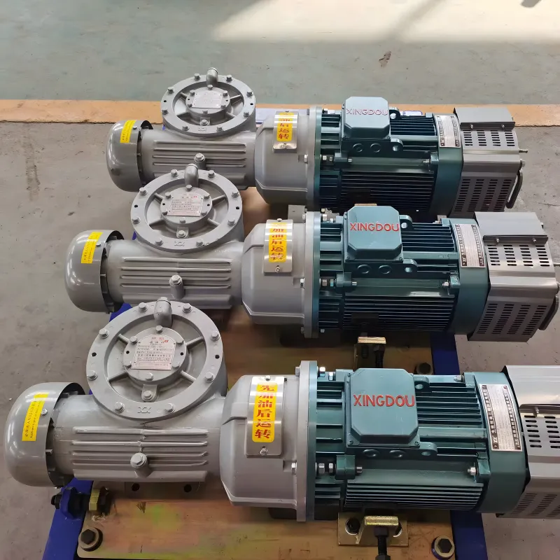 Motor giảm tốc vận thăng
